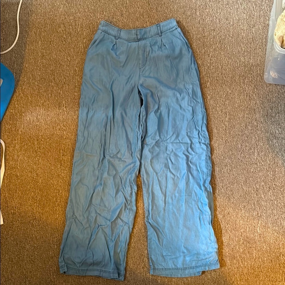 NWOT! Women’s Blue Wide Leg pants